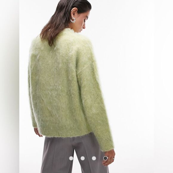 NWOT Topshop ASOS knitted fluffy sweater in green Size S - Picture 2 of 10